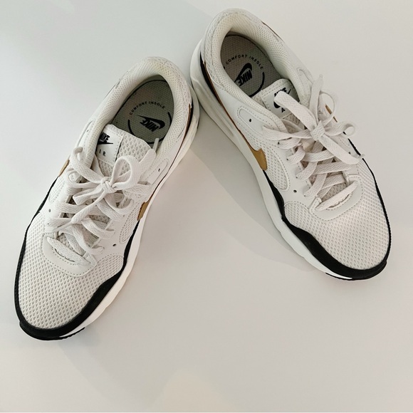 NIKE Women’s Air Max Nike Air Max Beige Metallic Gold - Picture 6 of 9